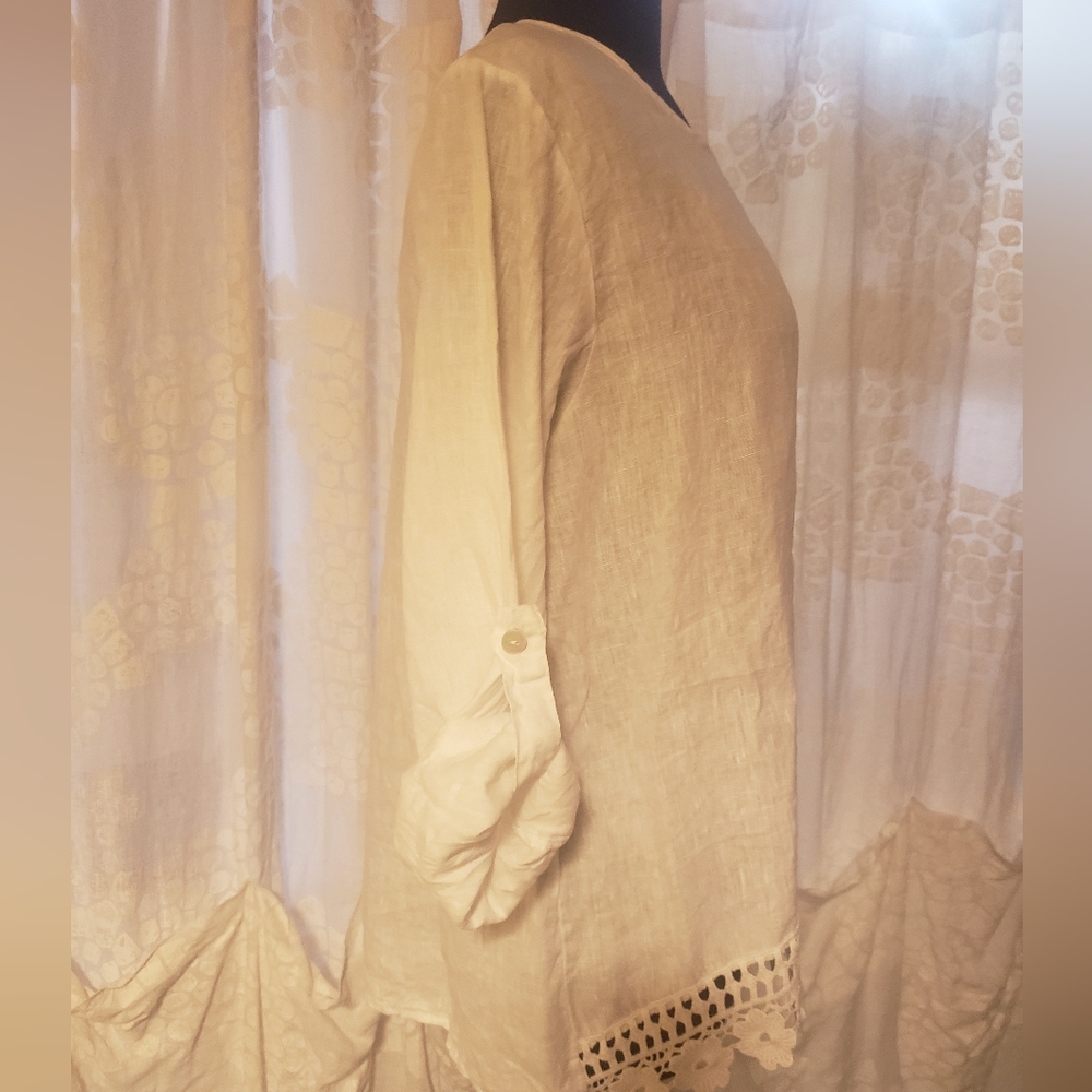 Linen Top - Picture 2 of 3
